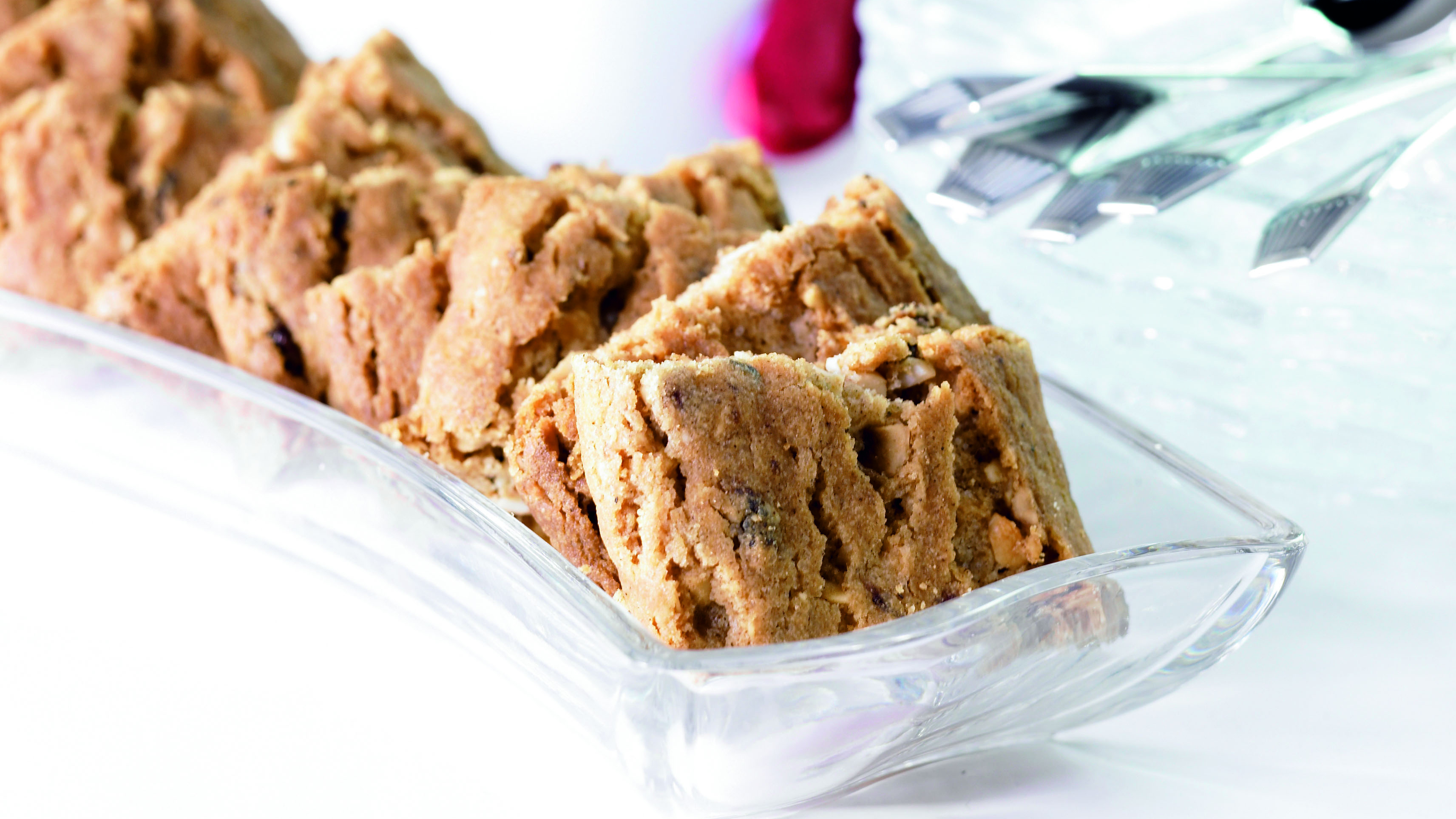 Pähkinäiset viipalepiparit