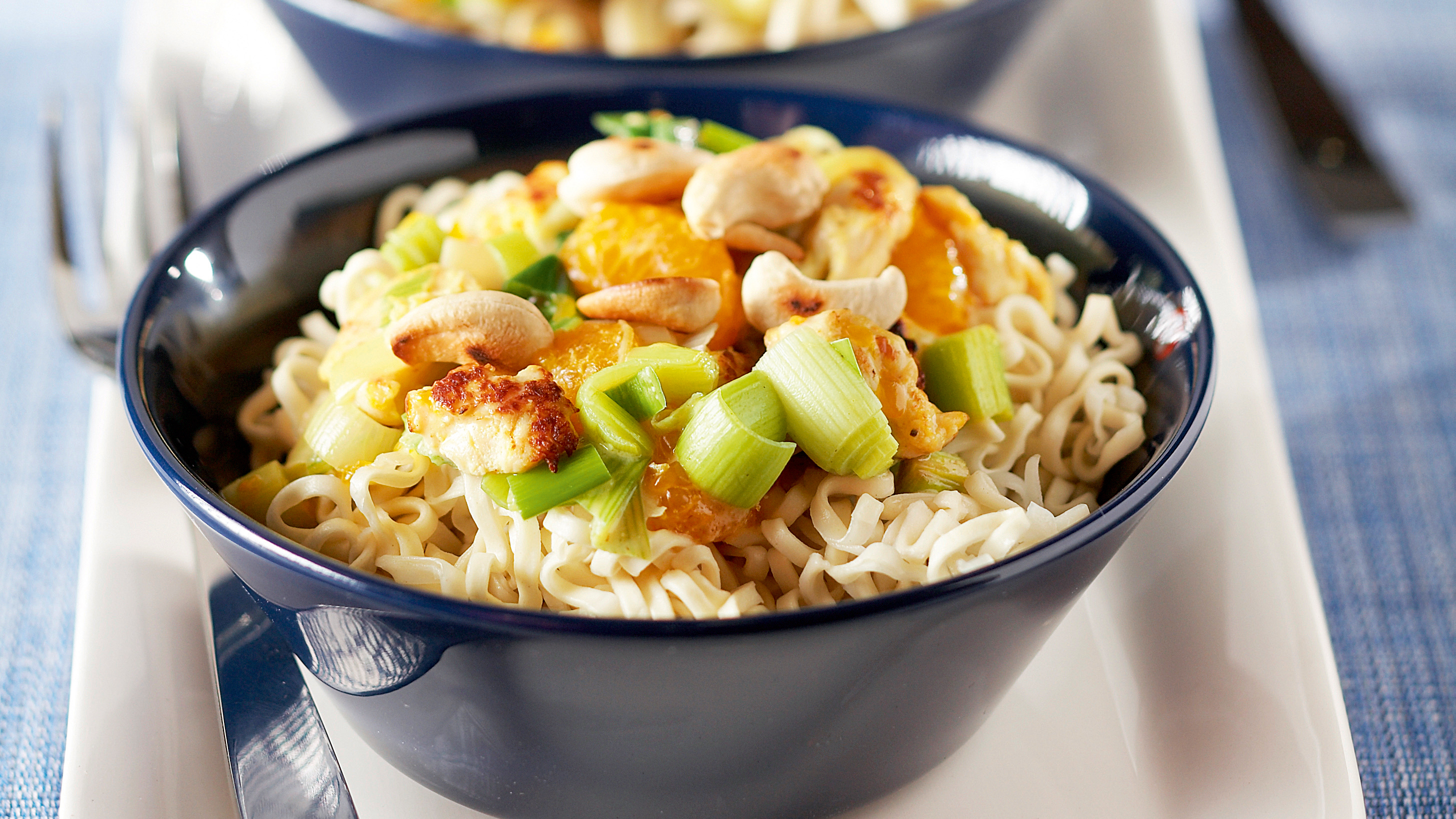 Nopea broileri-kookoskastike