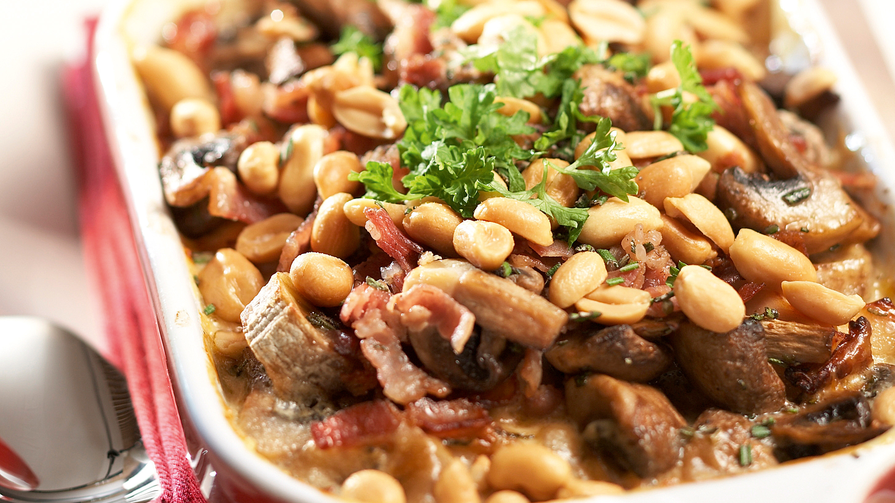 Broileri-banaanivuoka