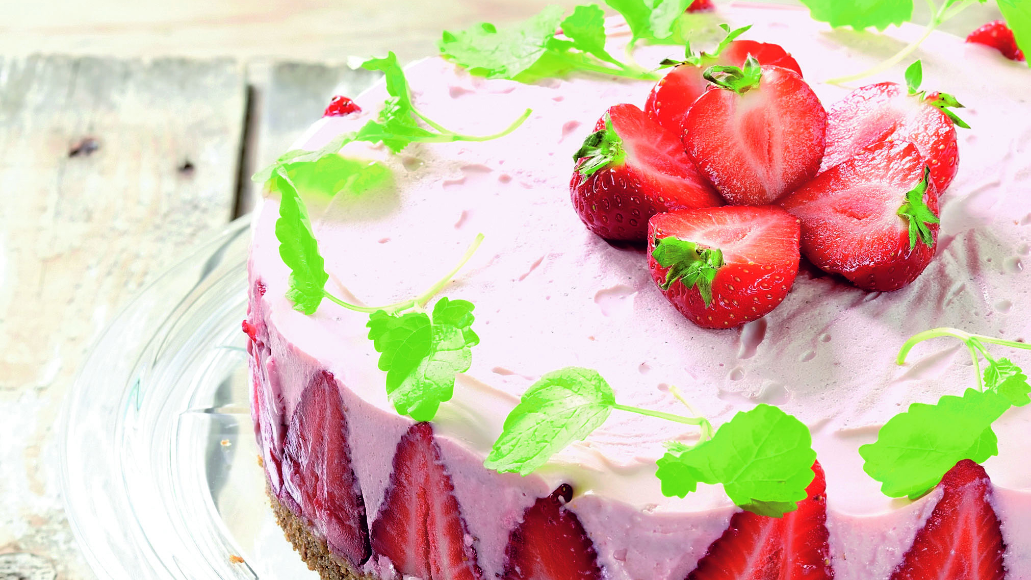 Mansikka-näkkäritorttu