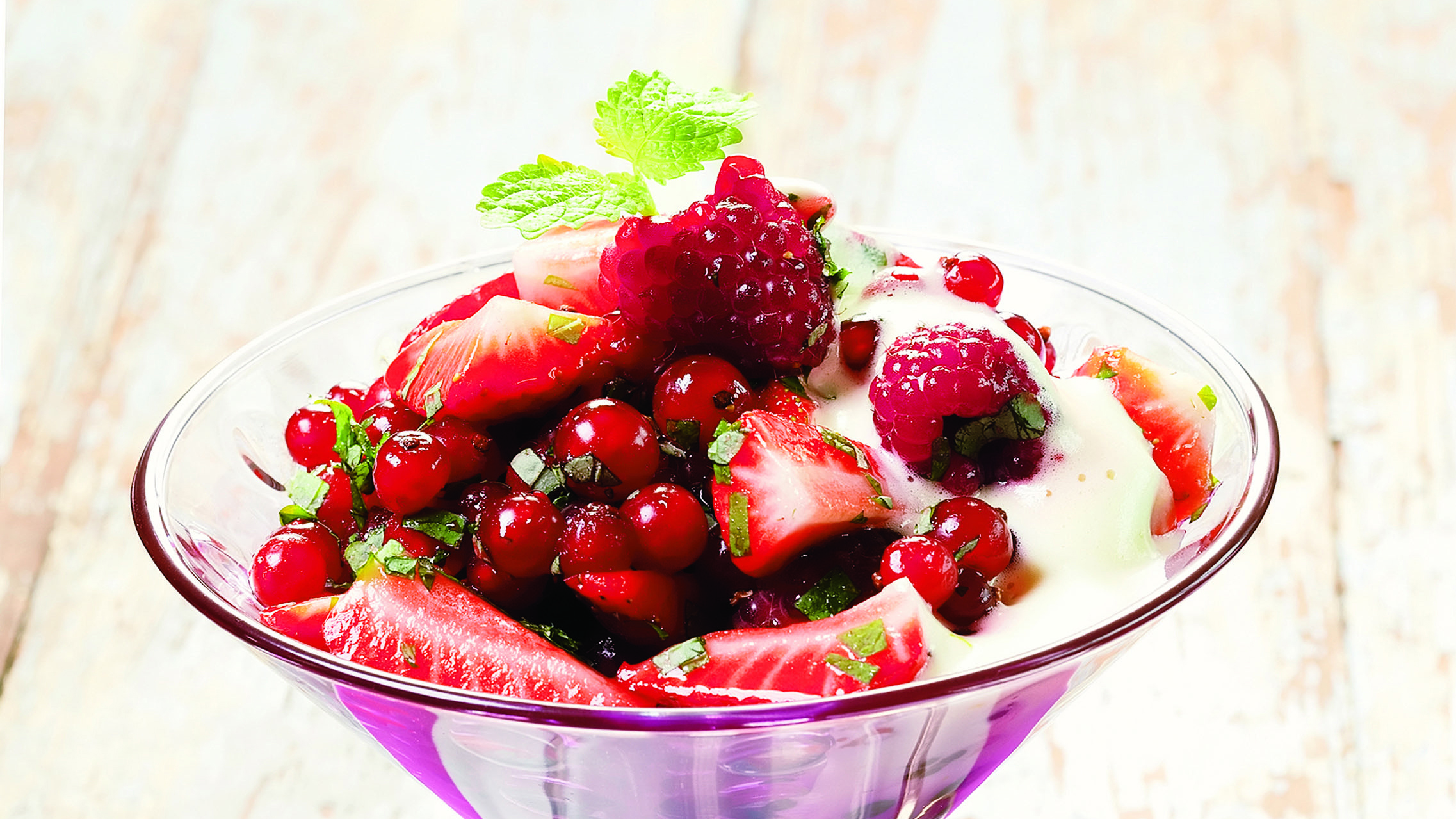 Melissan marjat ja sitruunasabayon