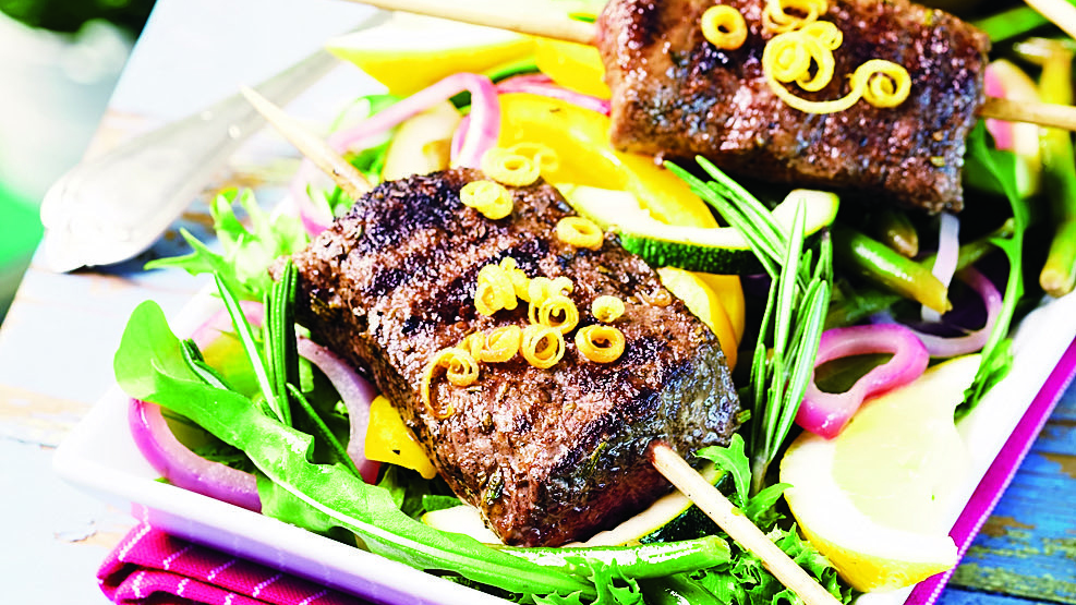 Lampaanfileevartaat ja lämmin papusalaatti