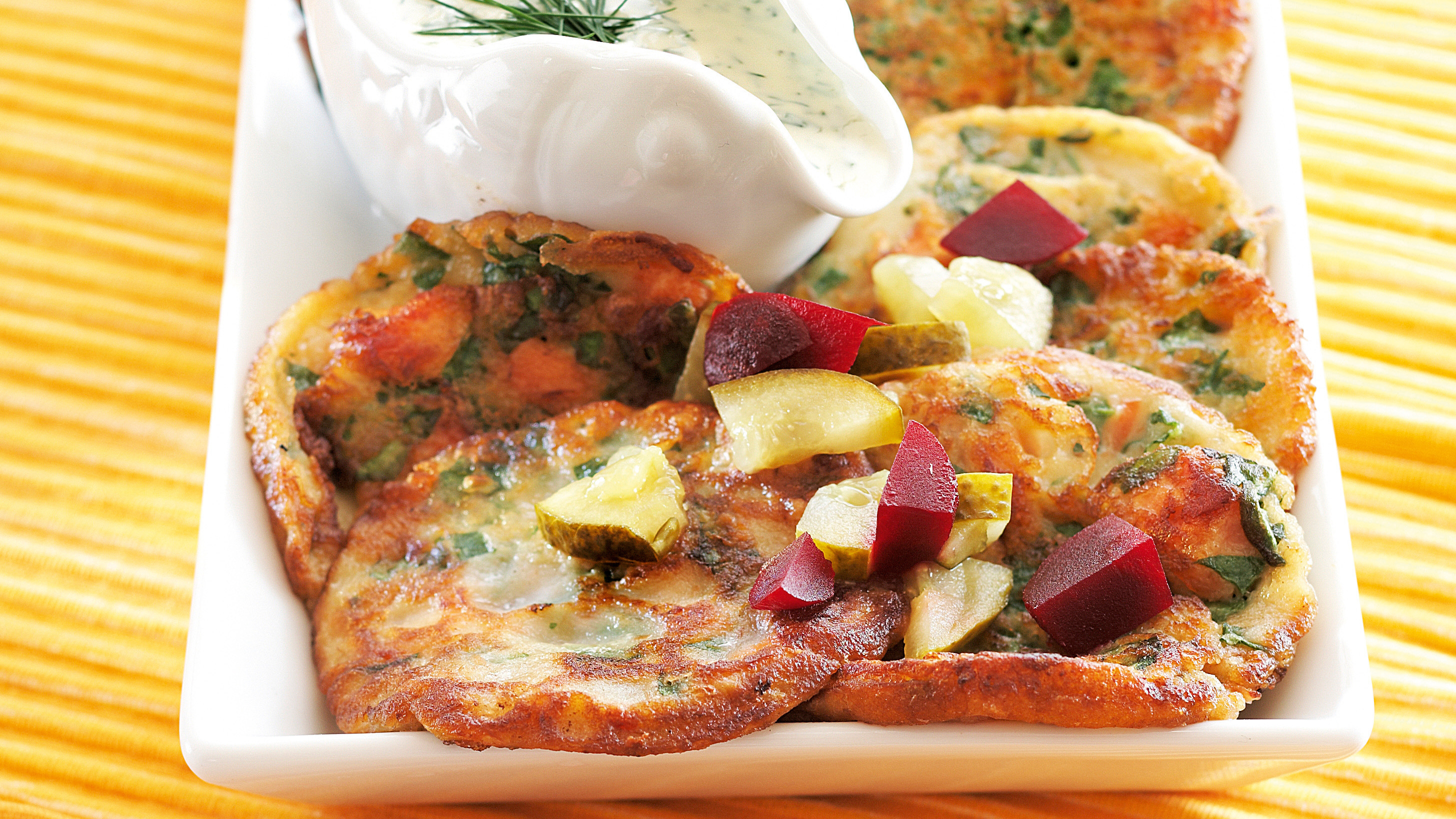 Savulohi-pinaattiletut