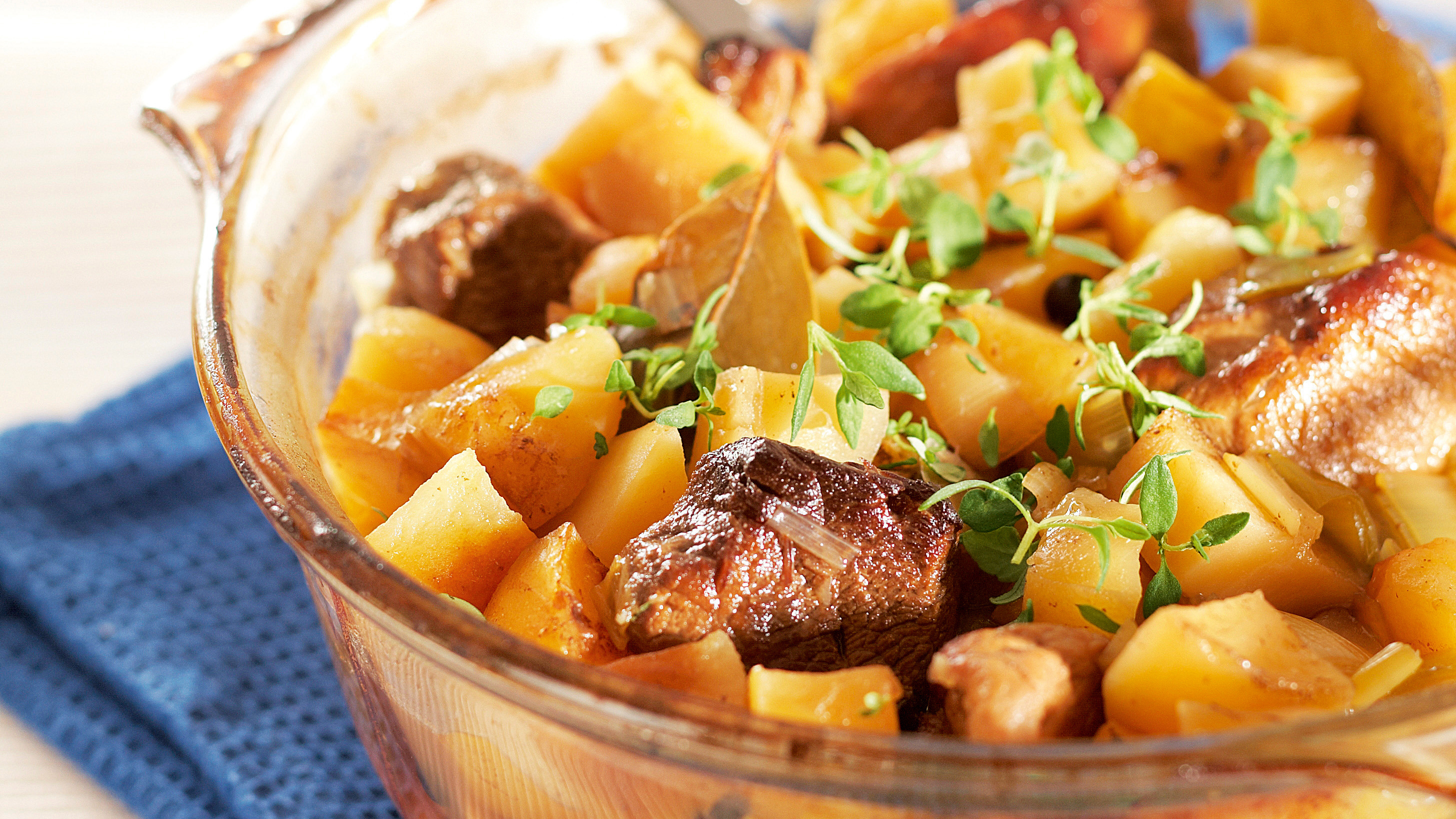 Omenainen Lihapata Karjalanpaistin Tapaan Paaruoat Reseptit K Ruoka