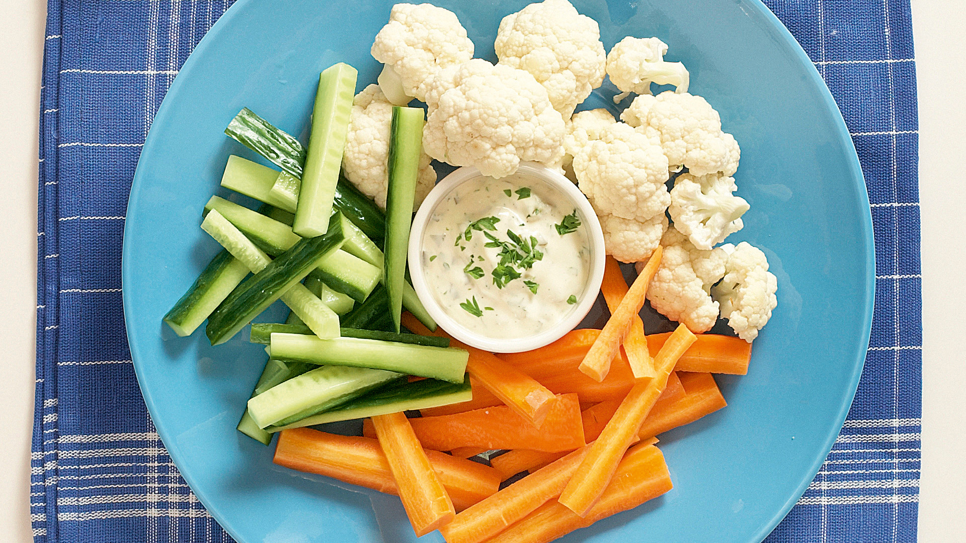 Dippikasvikset ja kurkkuaioli