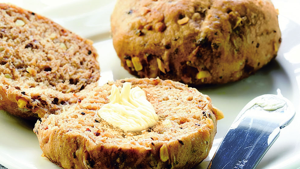 Puolukkaiset omena-mallassämpylät