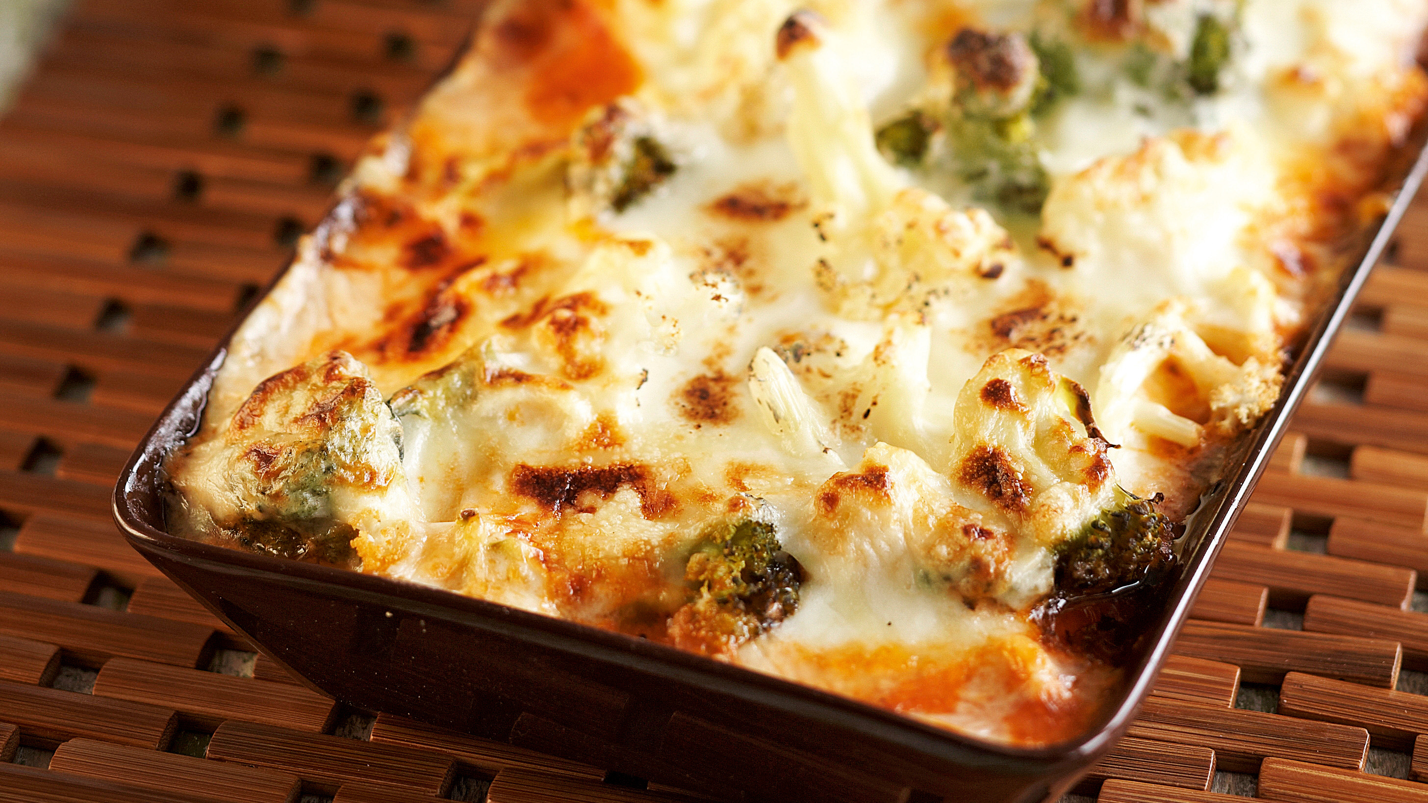 Kaali-jauhelihagratiini