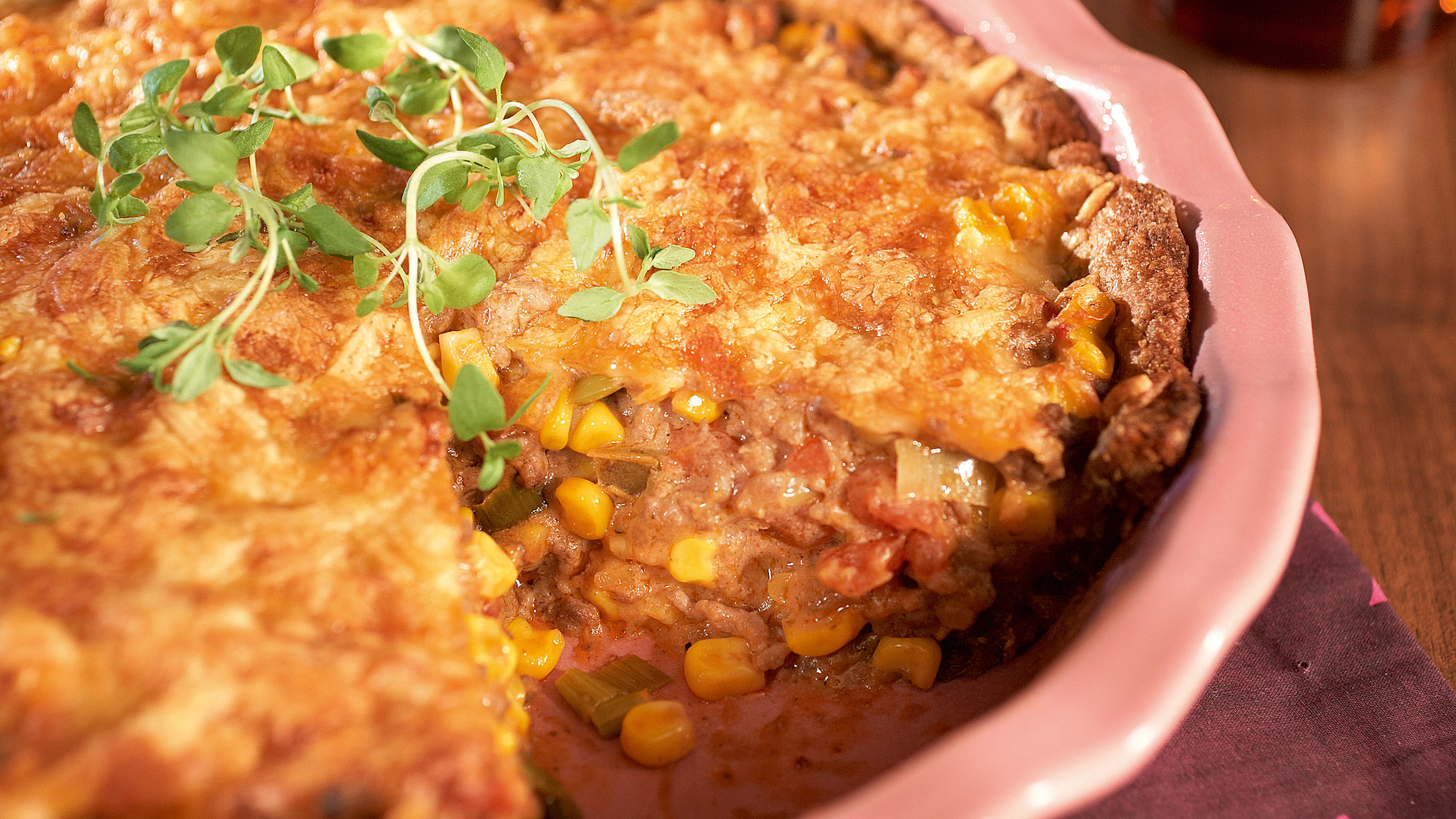 Maissi-jauhelihapiirakka