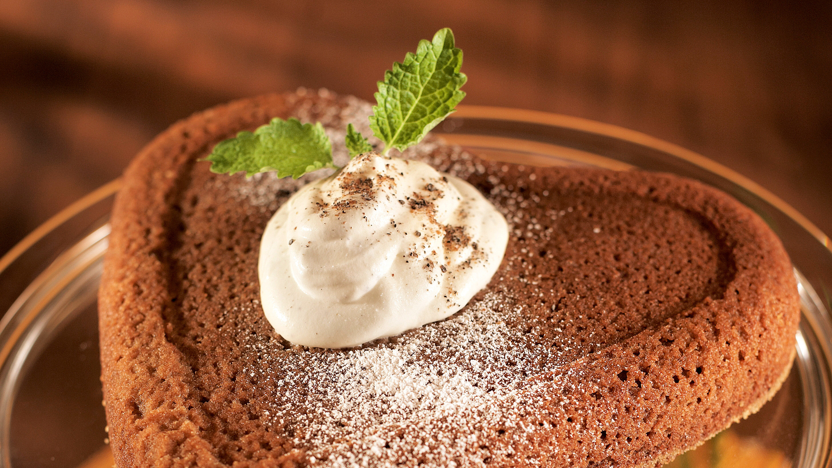 Suklaakakku ja kardemummavaahto