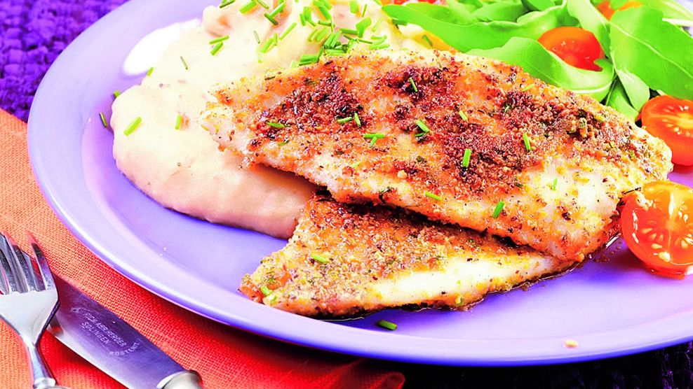 Pistaasikuorrutetut ahvenet ja pestomuusi