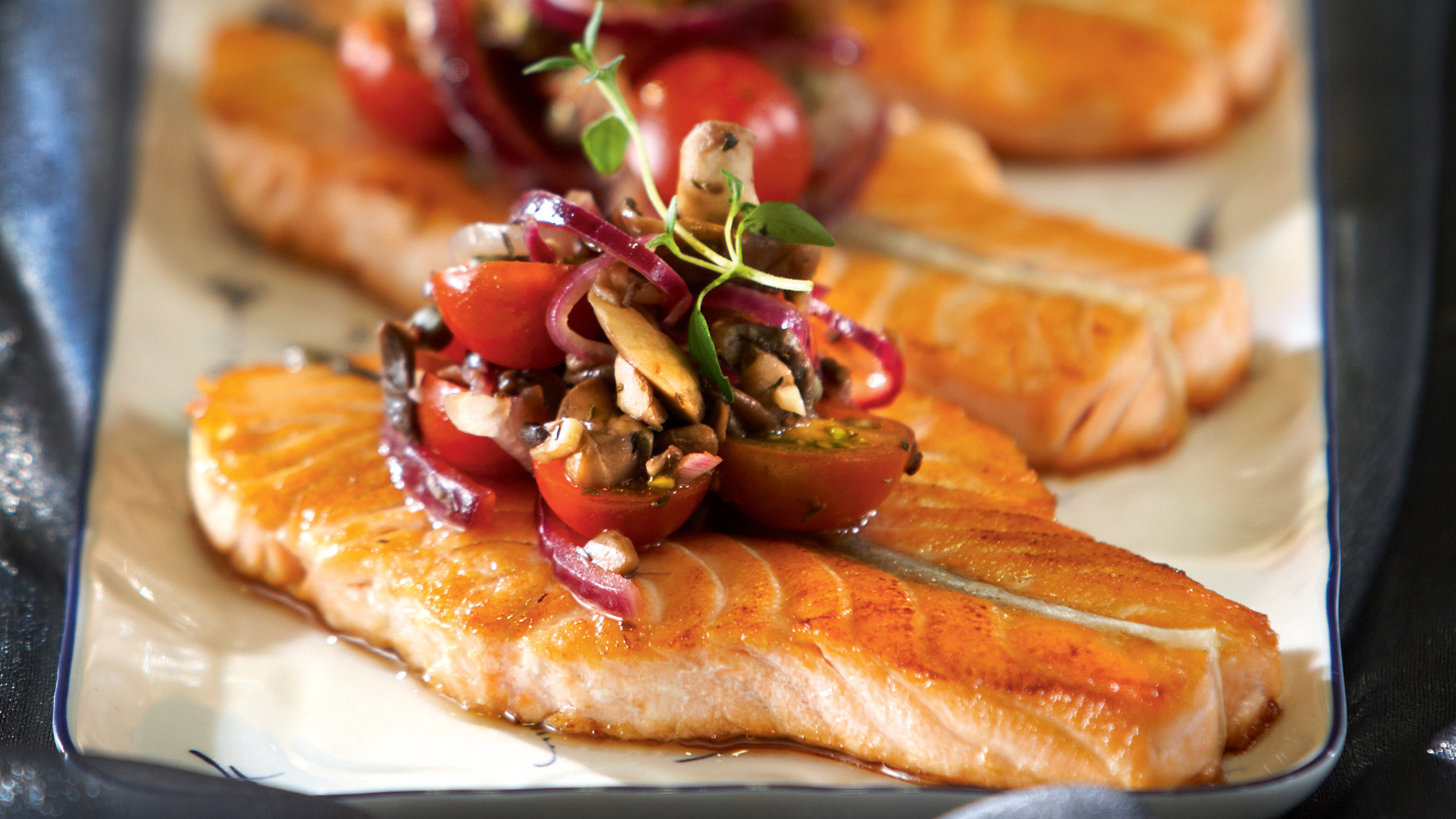 Sienikompotti ja lohiperhoset