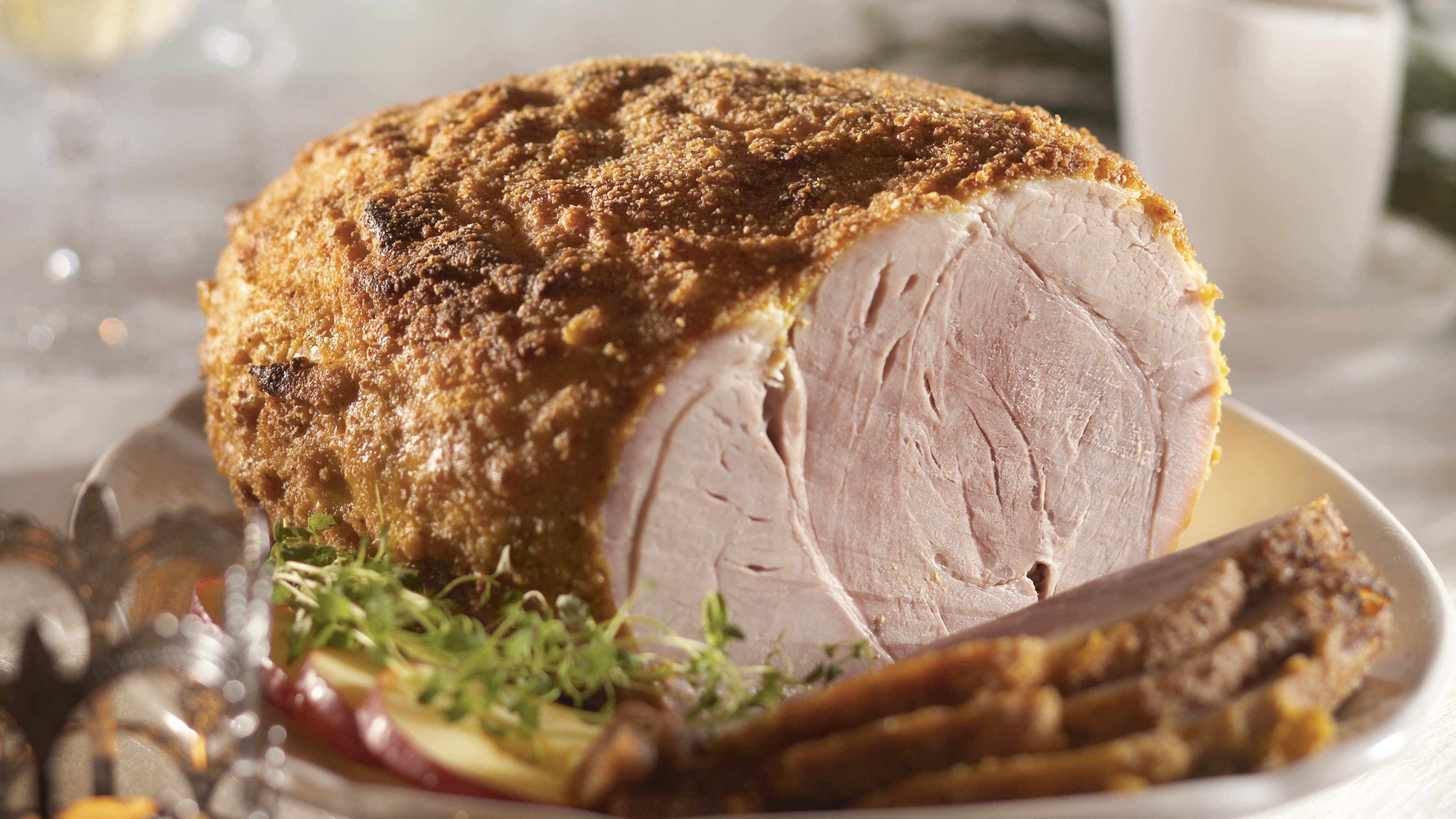 Konjakkisinapilla kuorrutettu joulukinkku