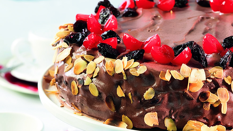 Suklaa-kirsikkakakku