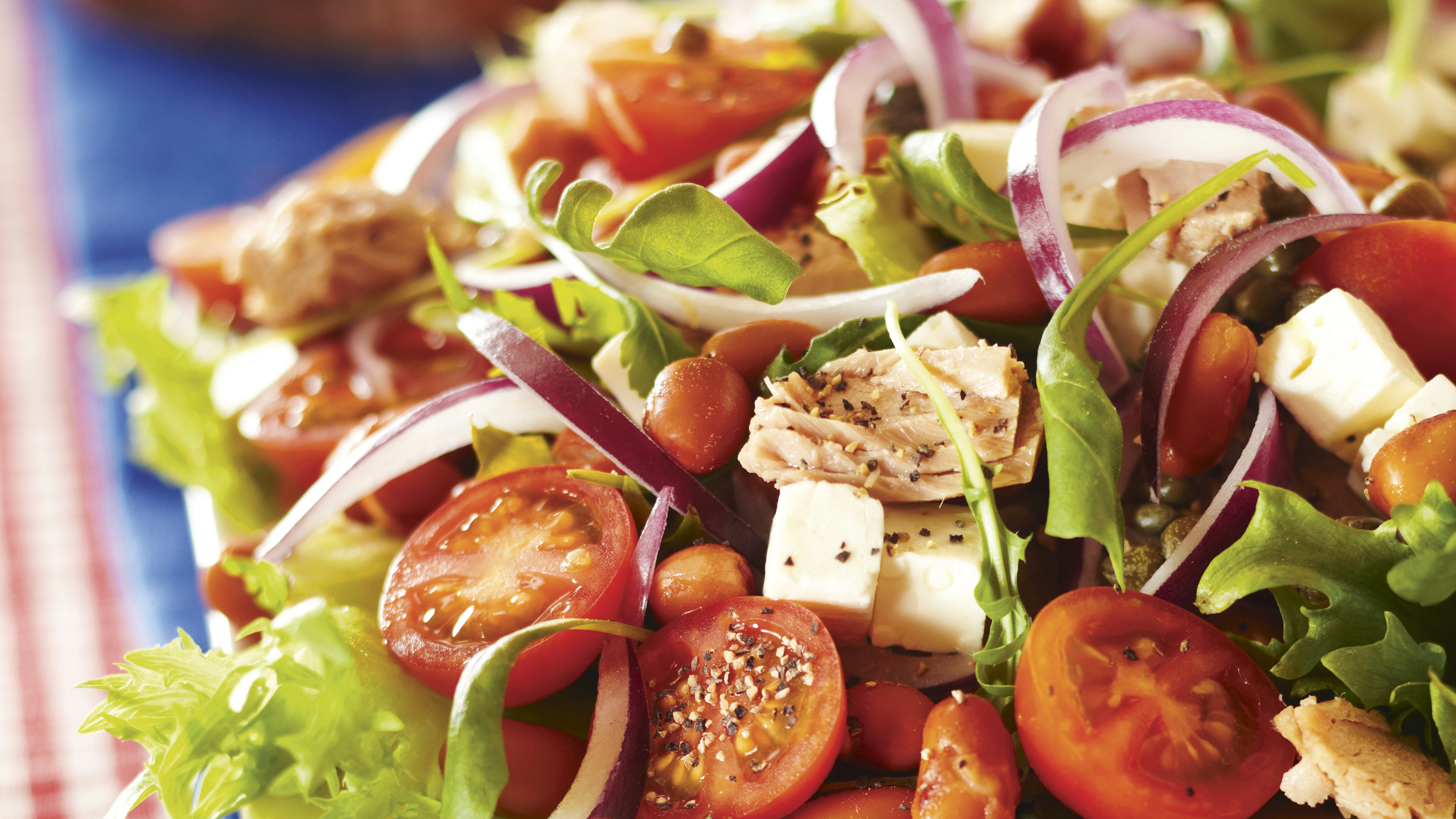 Tonnikala-papusalaatti