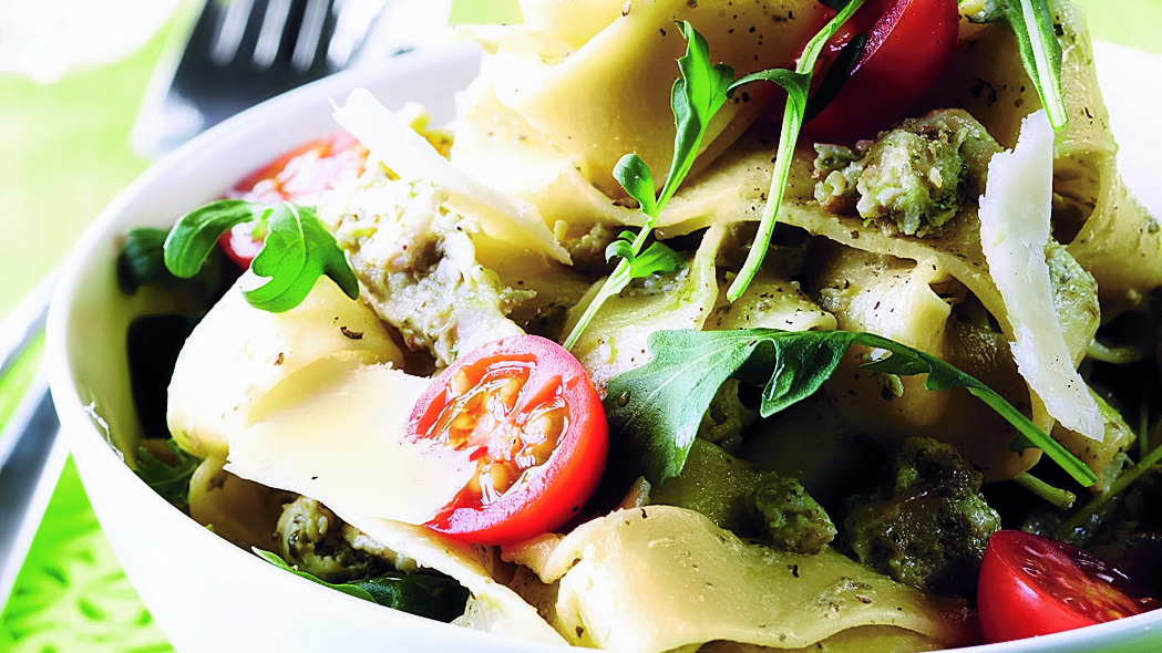 Broileri-salviapasta