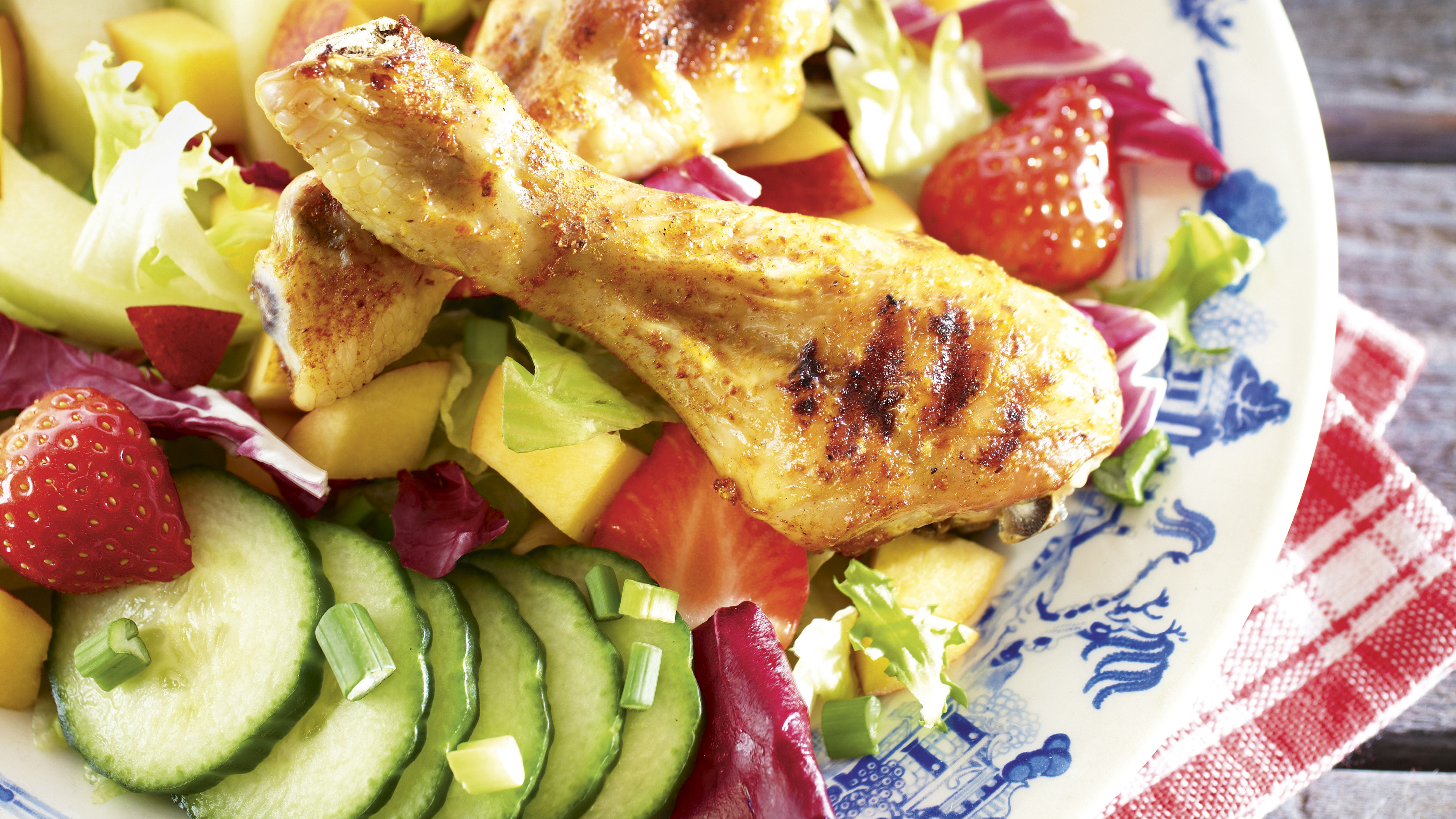 Broileri-melonisalaatti