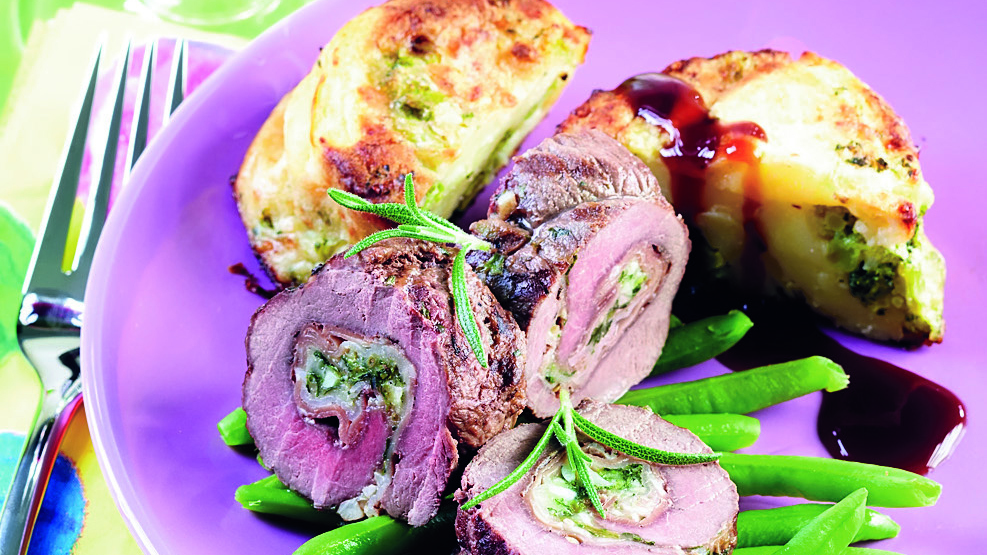 Yrttiset karitsan ulkofileerullat