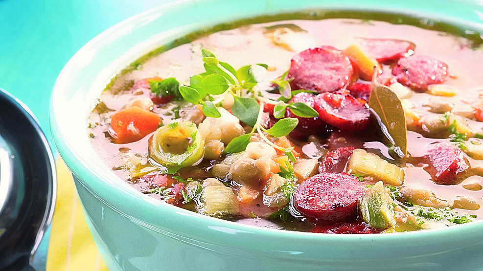 Makkara-linssikeitto