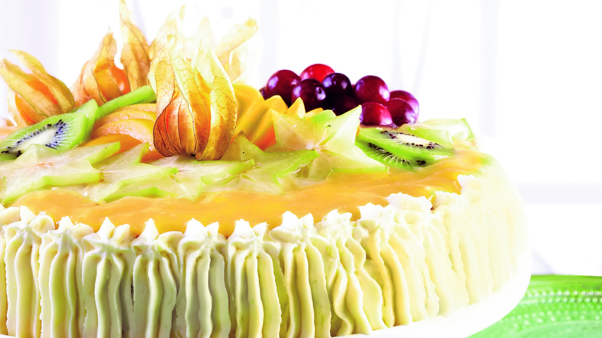 Sitruunainen täytekakku