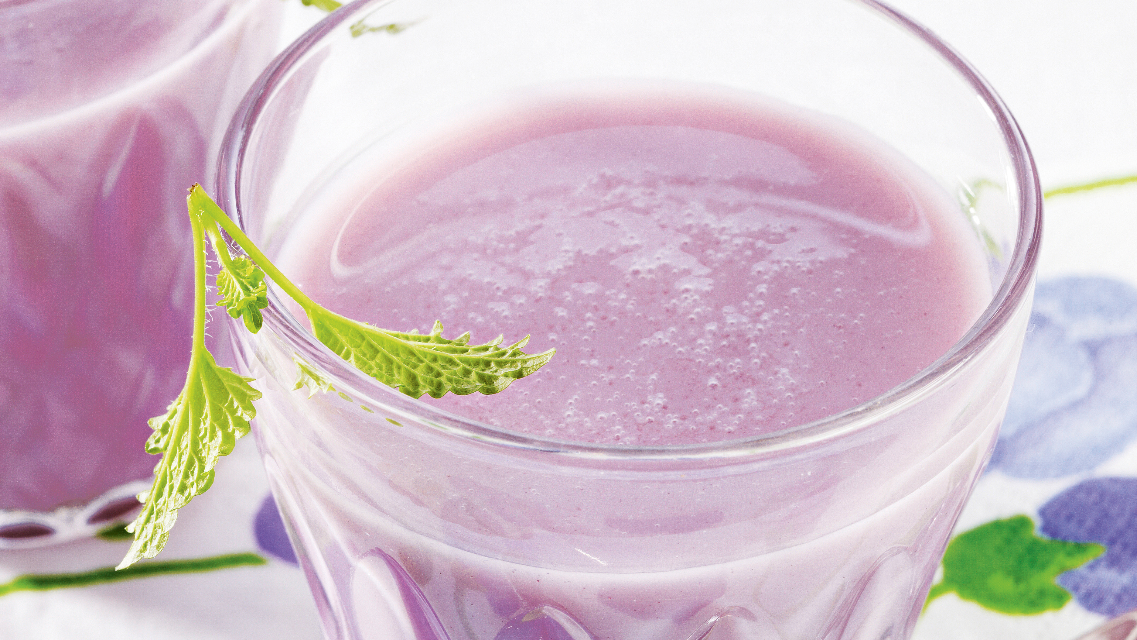 Raikas mustikkajuoma