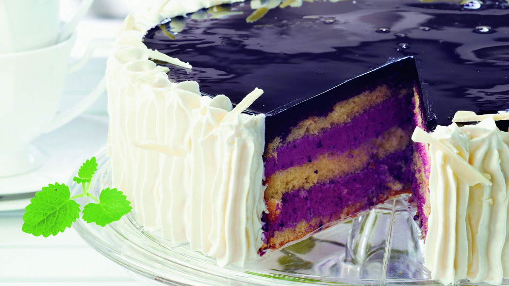 Mustaherukka-jogurttikakku