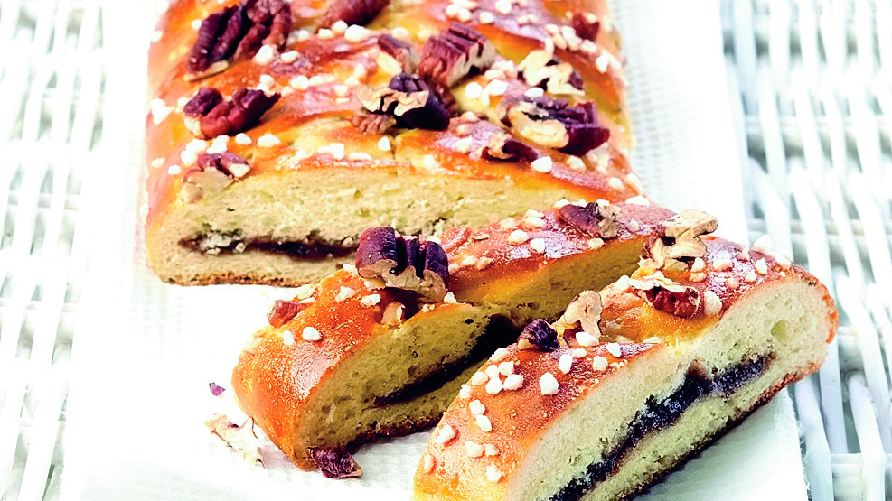 Appelsiiniset pekaani-suklaapitkot