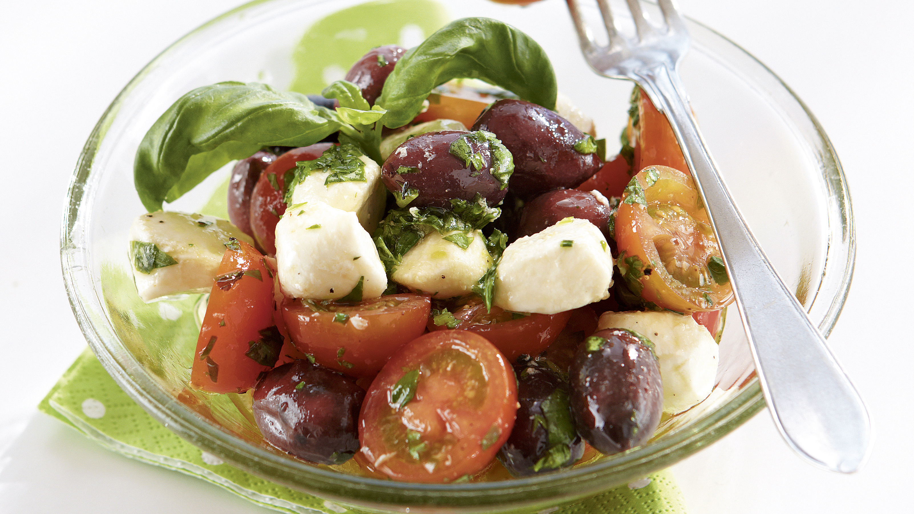 Italialaisittain marinoitu mozzarella 