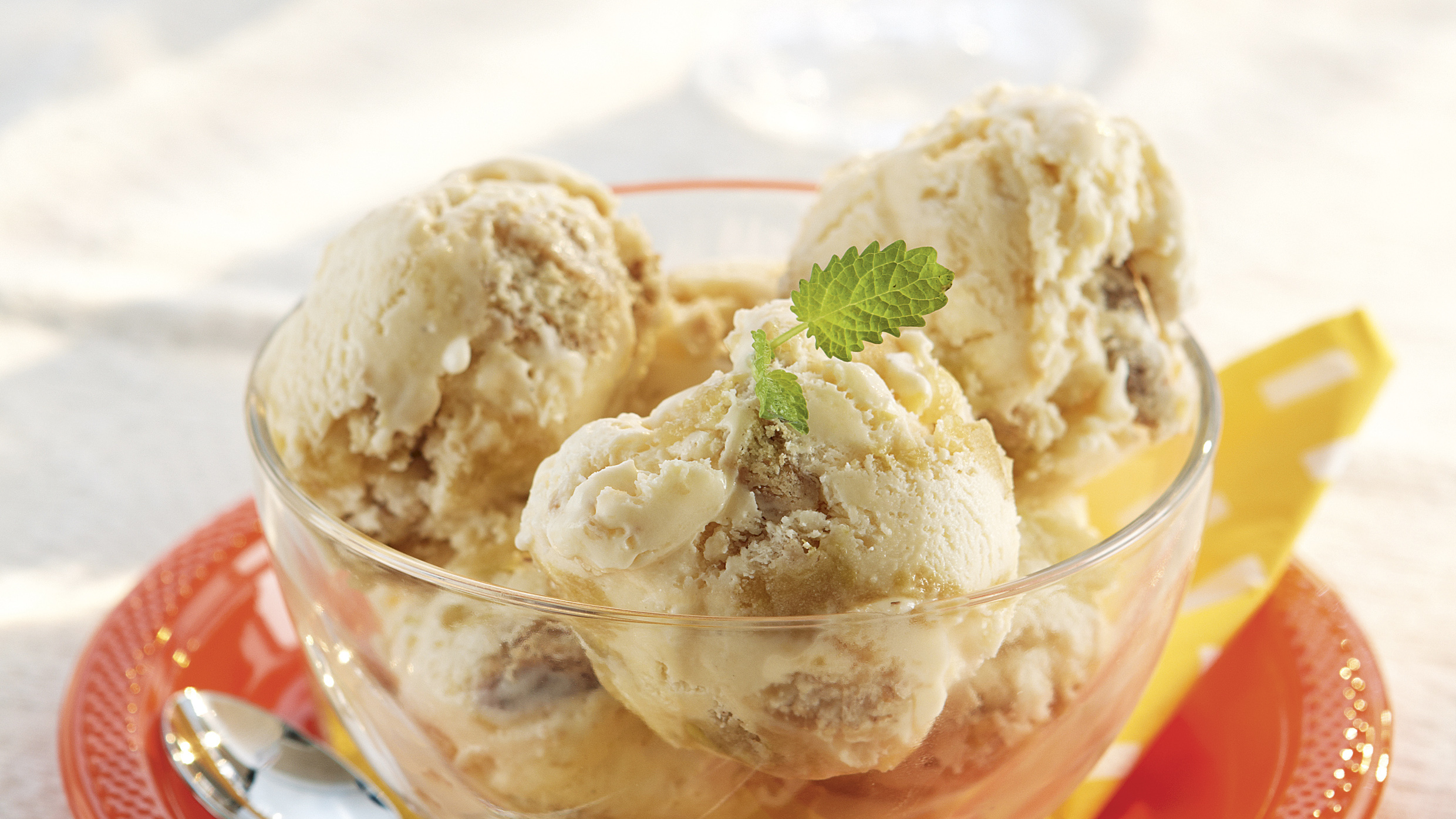 Omenapiirakkajäätelö