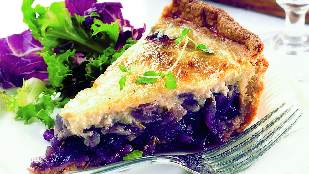 Punaviinimarinoitu sipulipiirakka