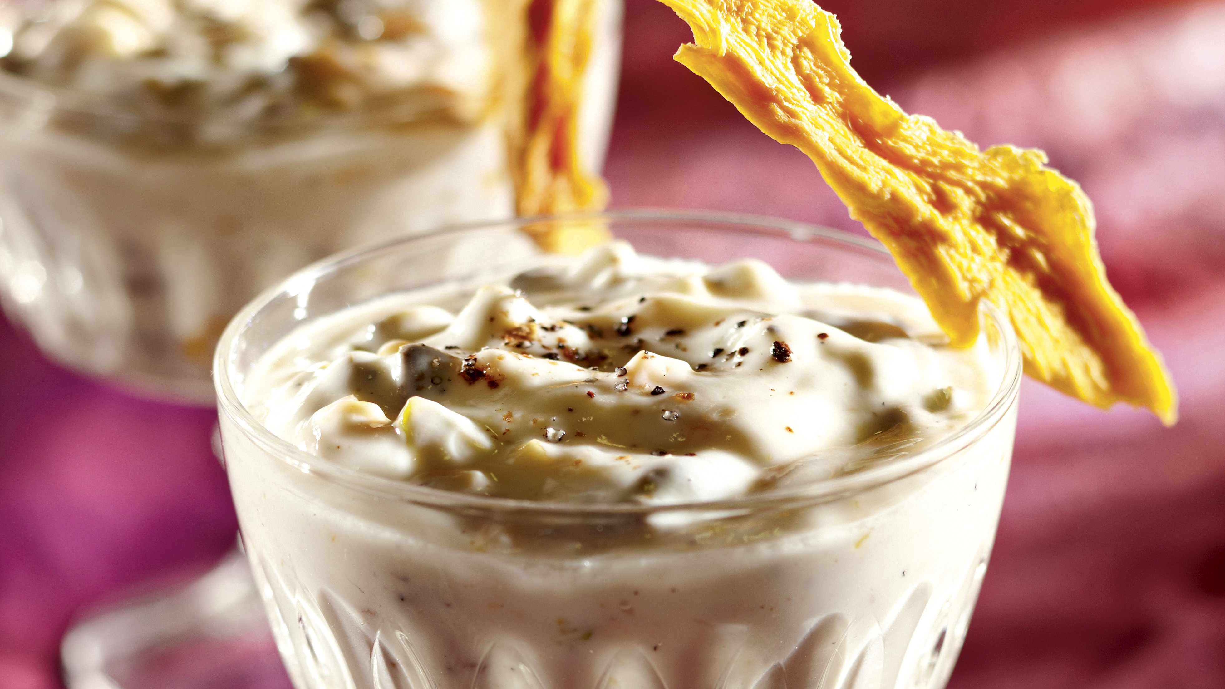 Intialainen mangojogurtti