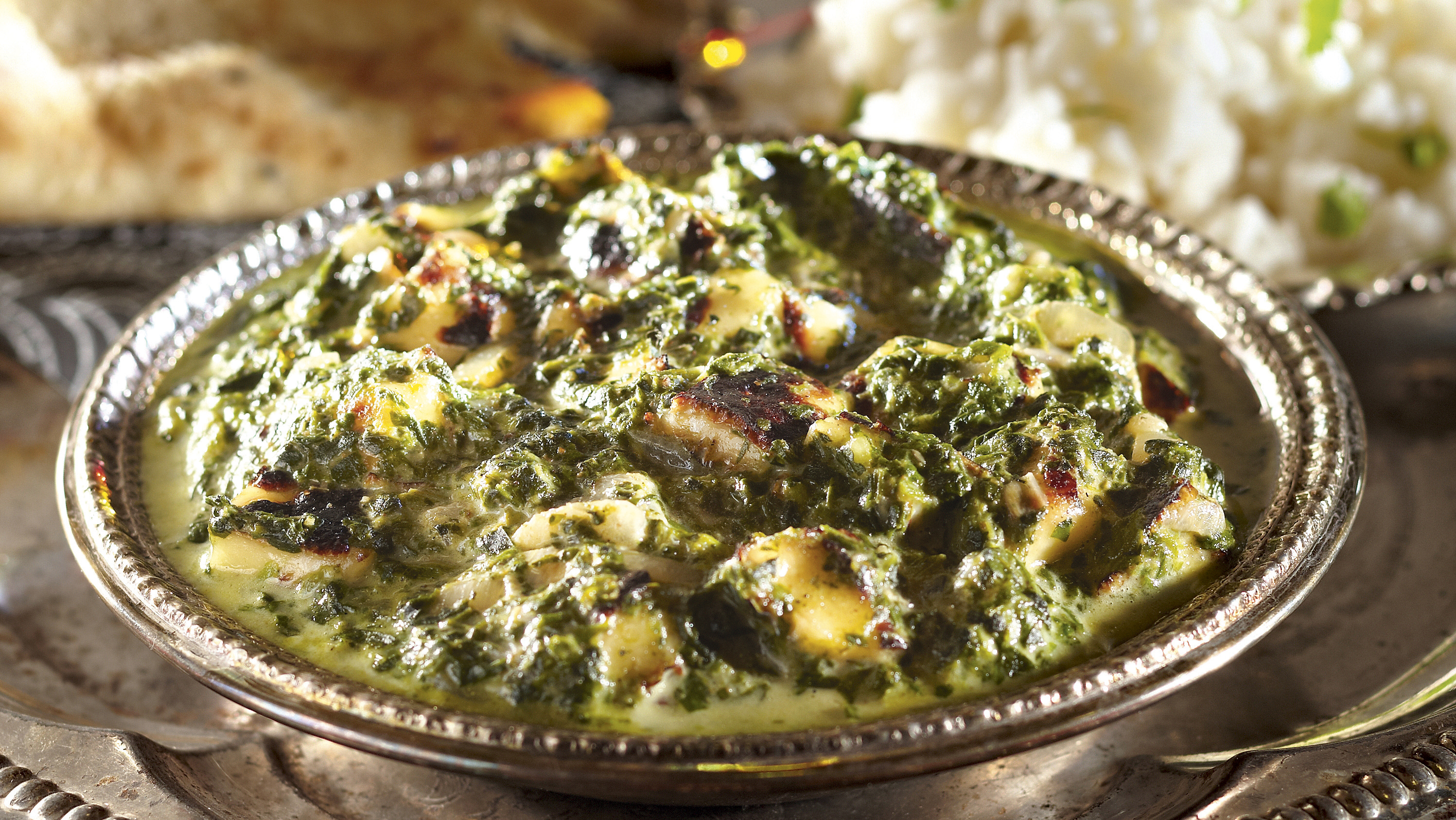 Intialainen pinaattijuusto, palak paneer
