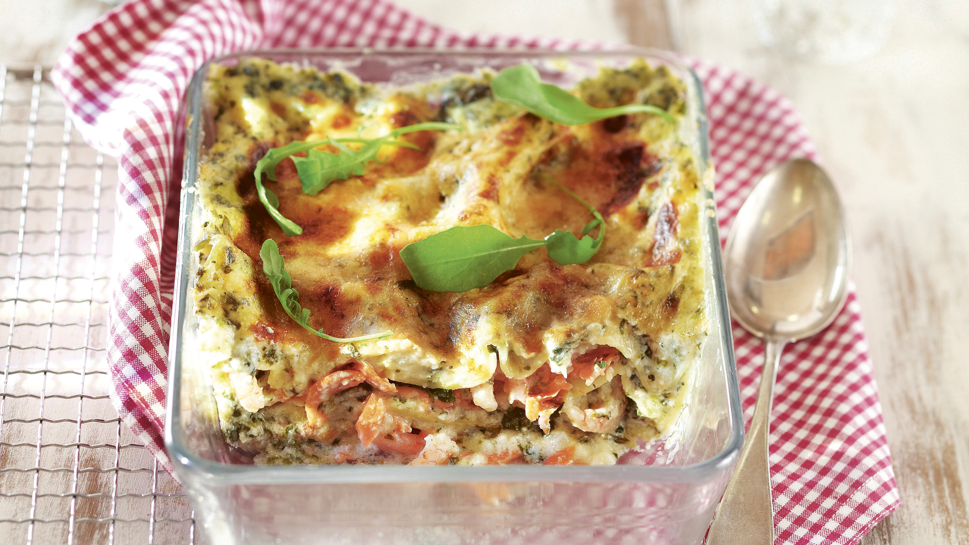 Savulohi-katkarapulasagne