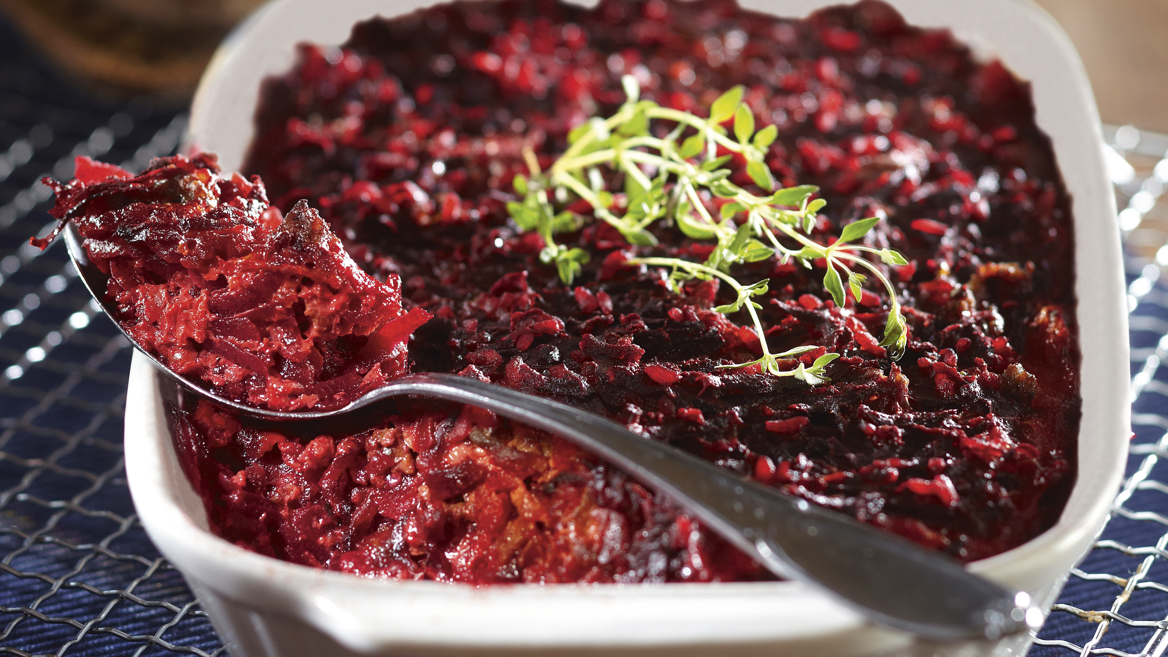 Jauheliha Punajuurilaatikko Paaruoat Reseptit K Ruoka