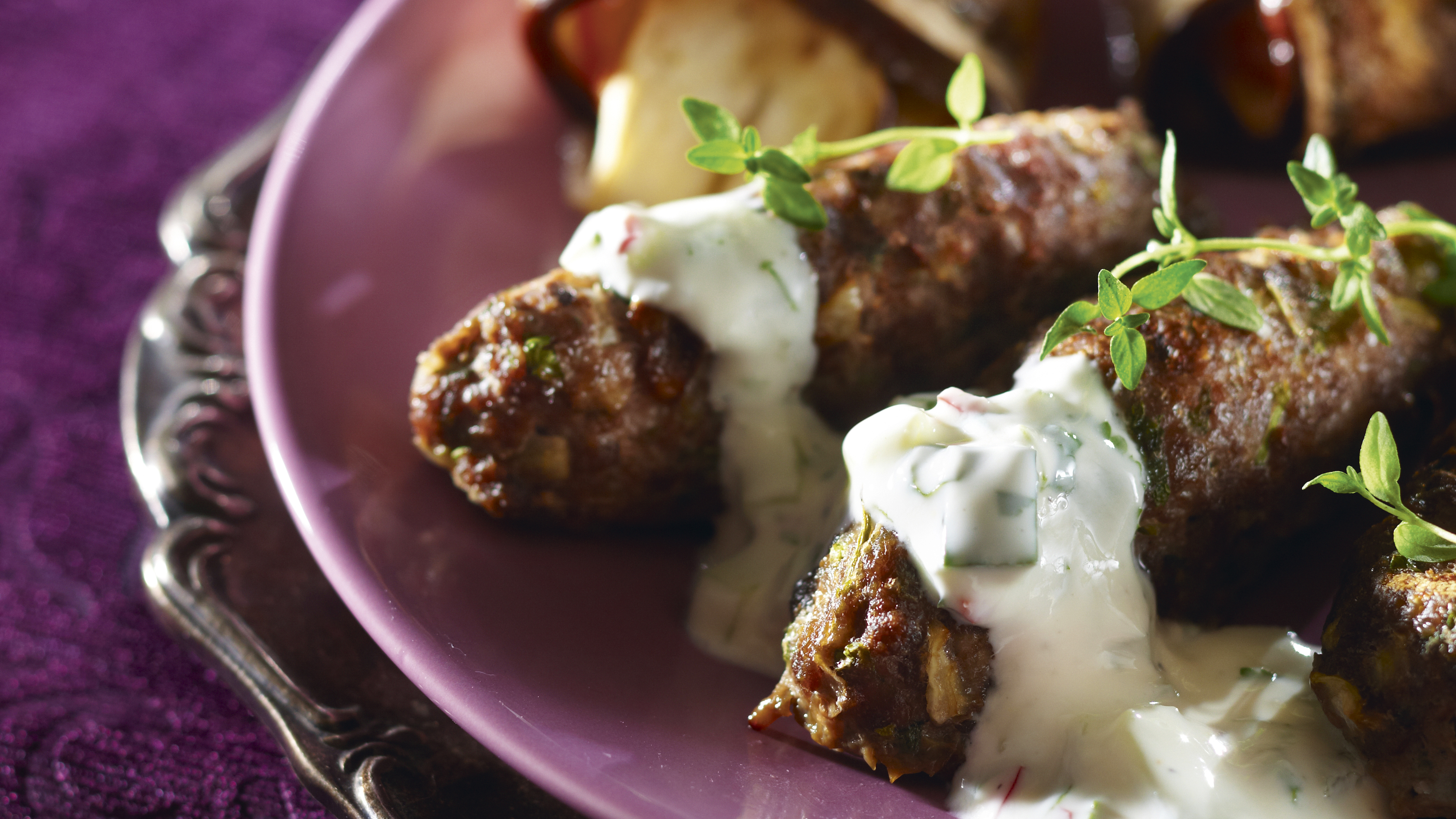 Turkkilaiset kebakot ja munakoisonyytit