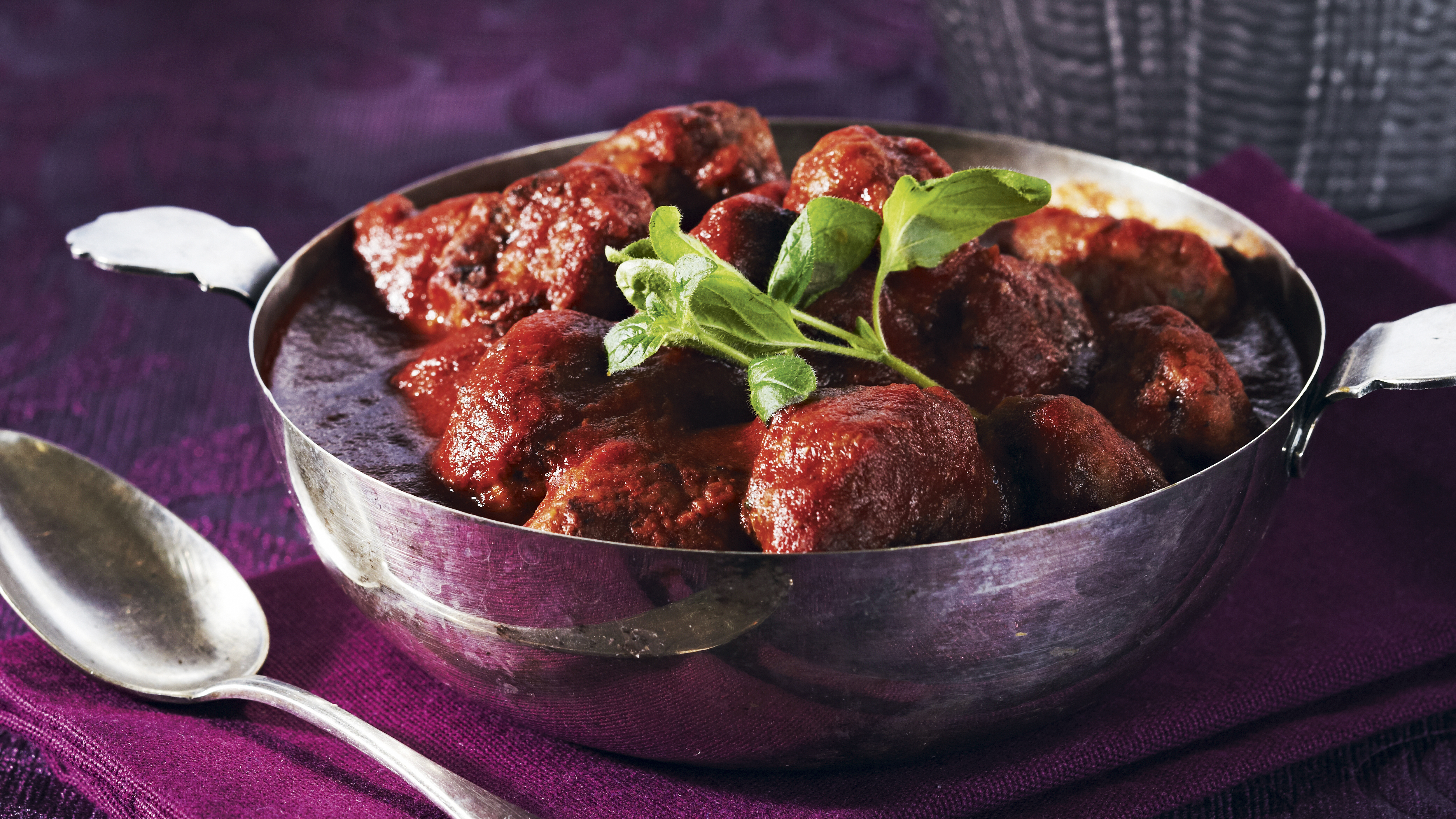 Keftedes, kreikkalaiset lihapullat