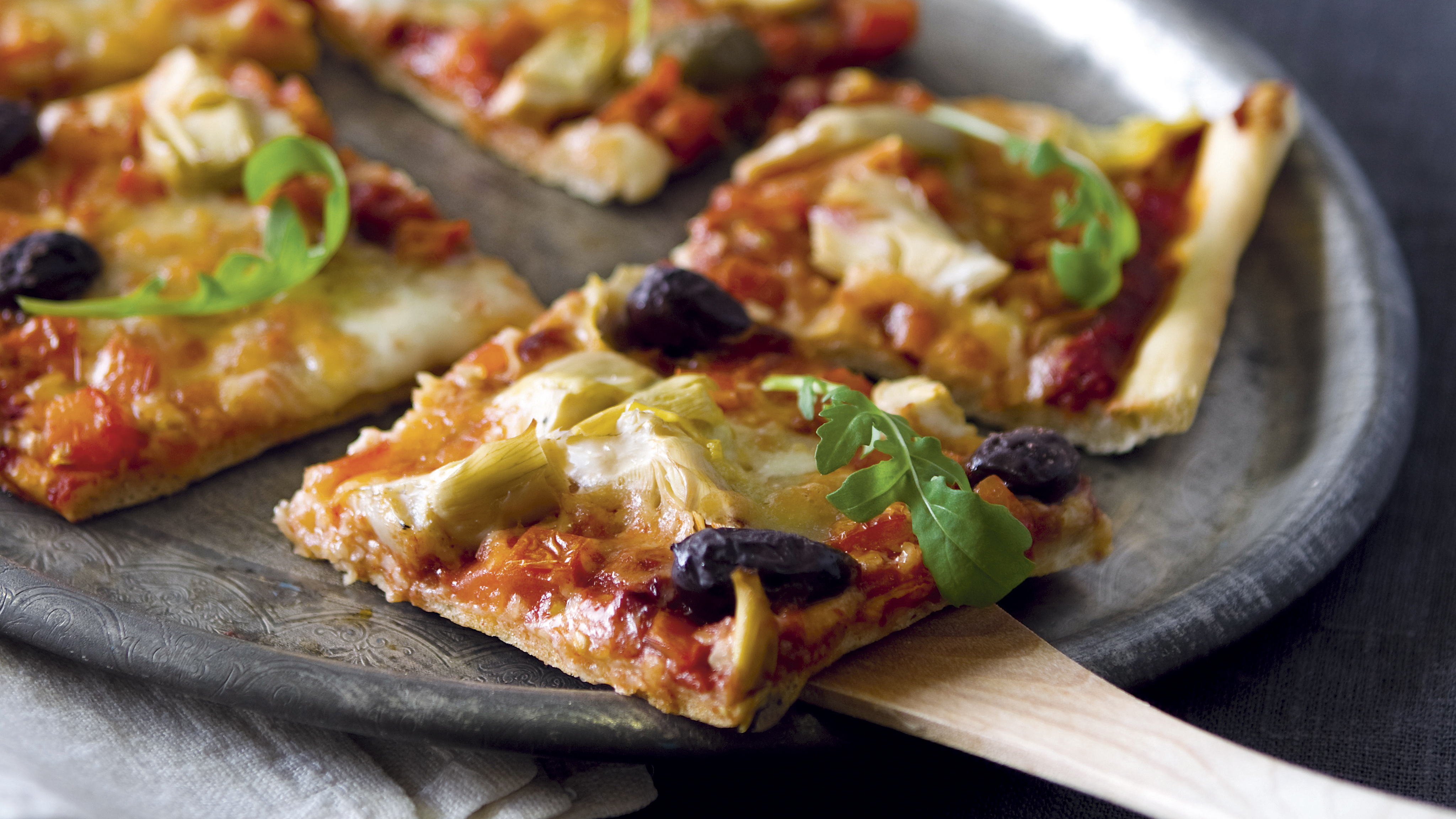 Artisokka-mozzarellapizza