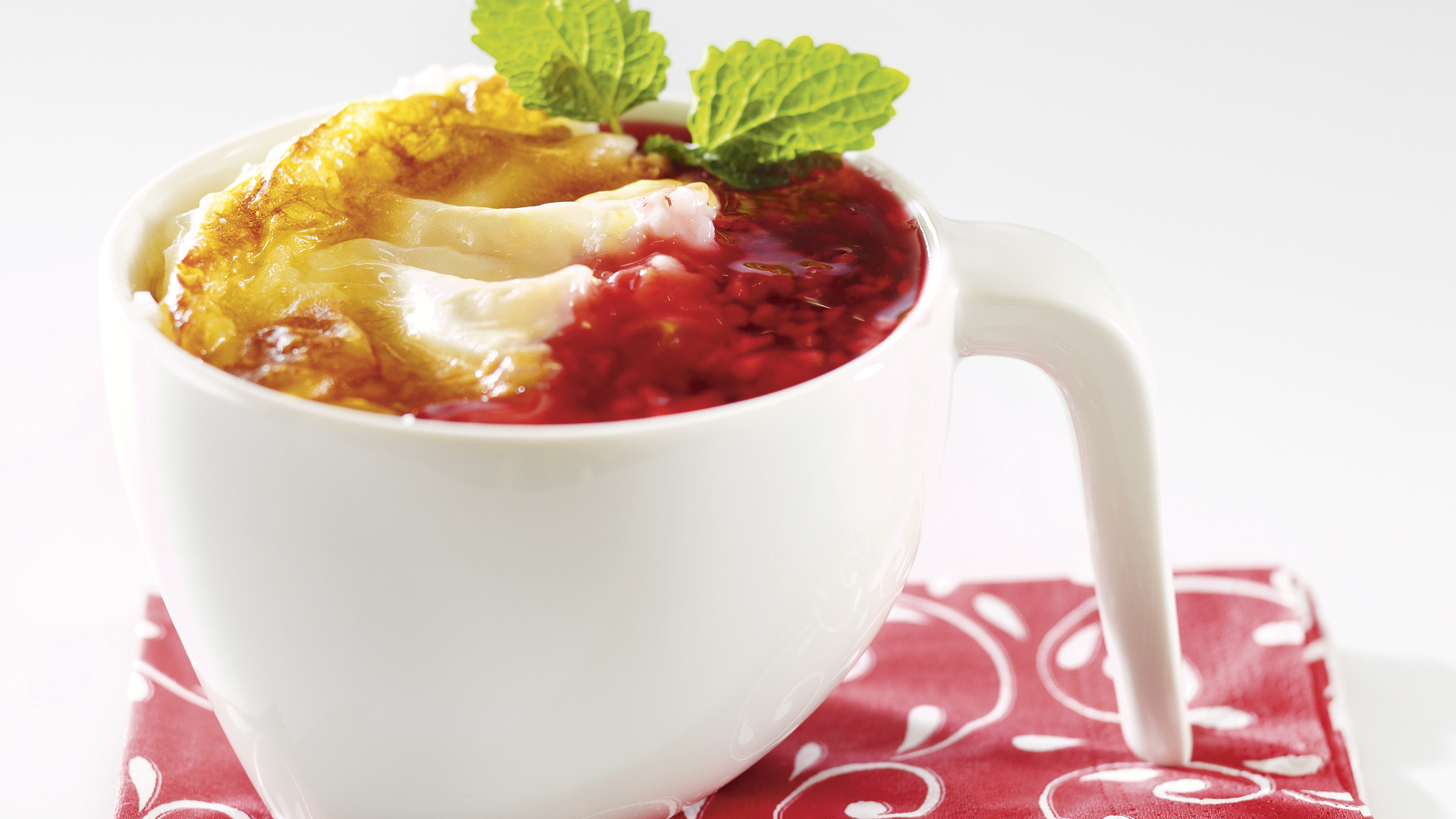 Uunipuuro ja vadelmakastike