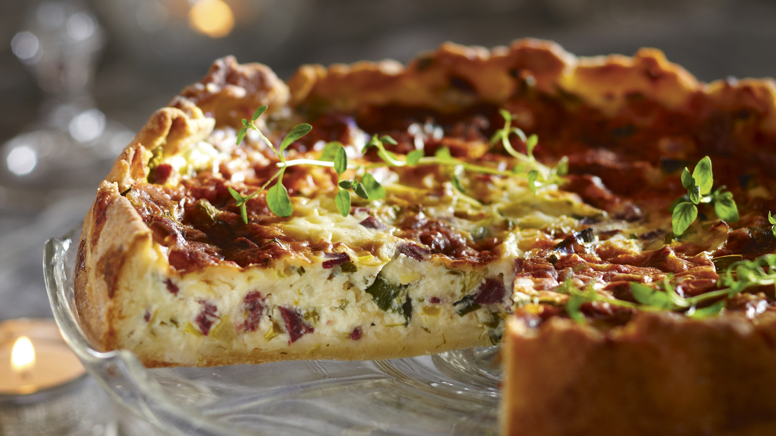 Juustoinen poropiirakka