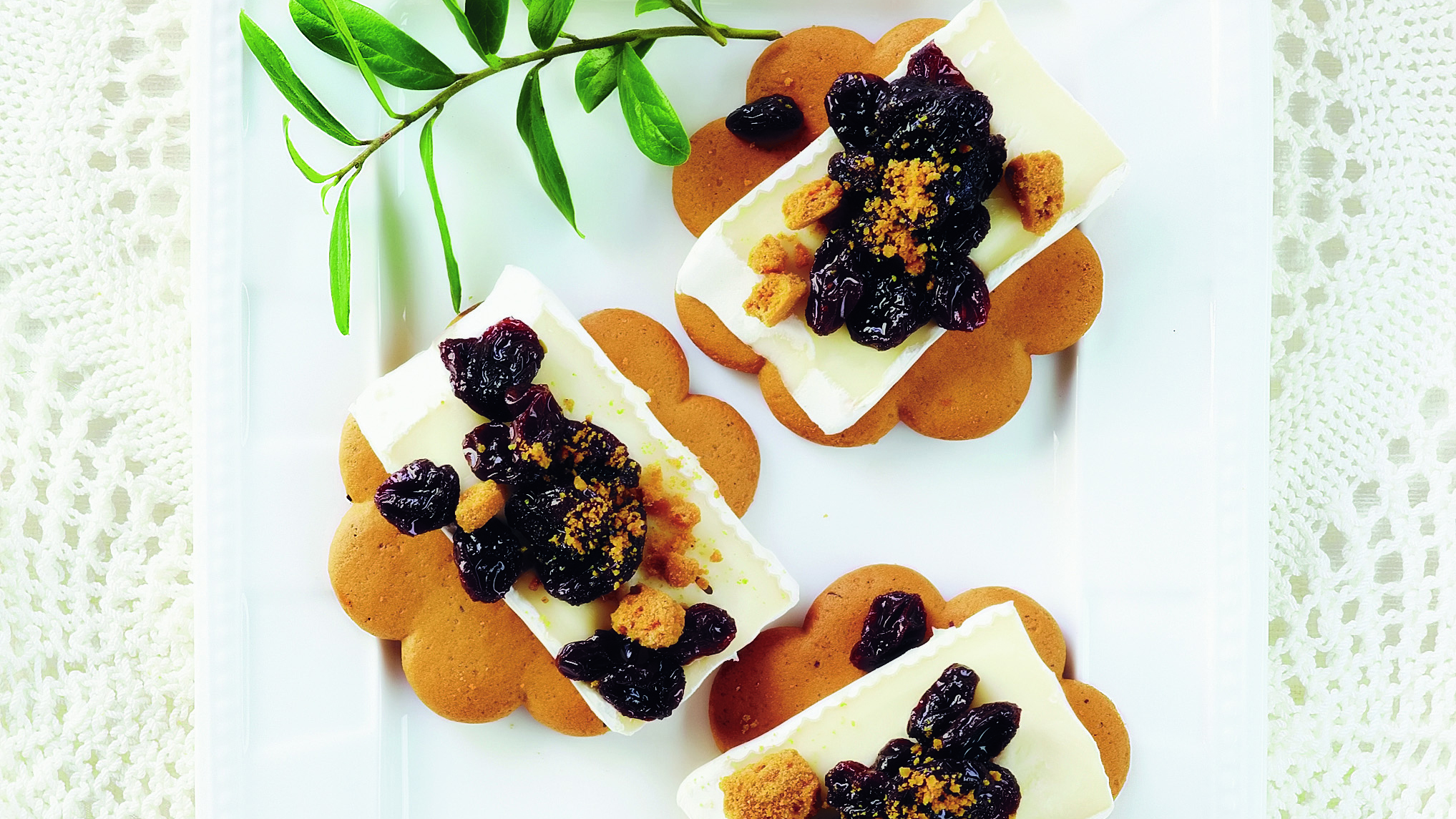 Rusinaiset brie-piparit