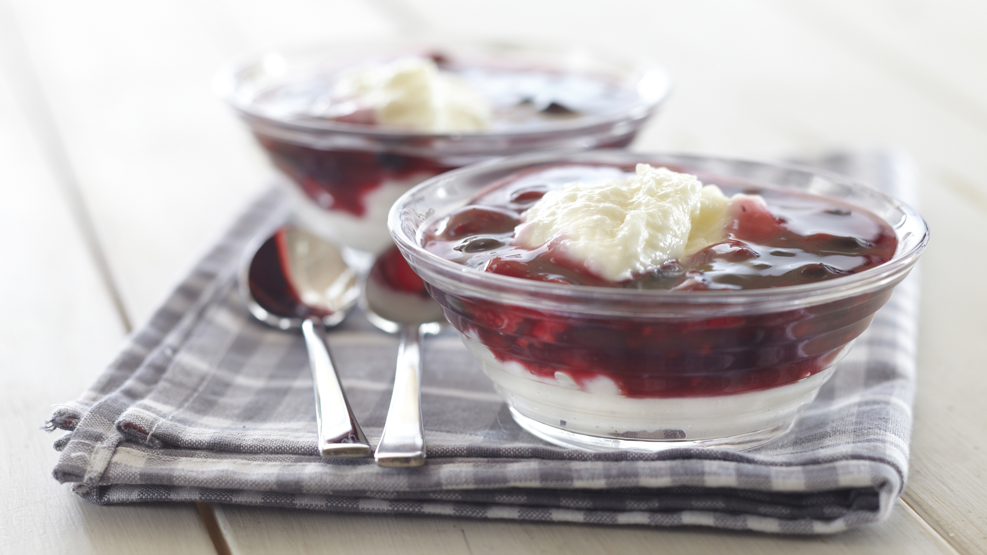 Kuningatarkiisseli puuron kanssa