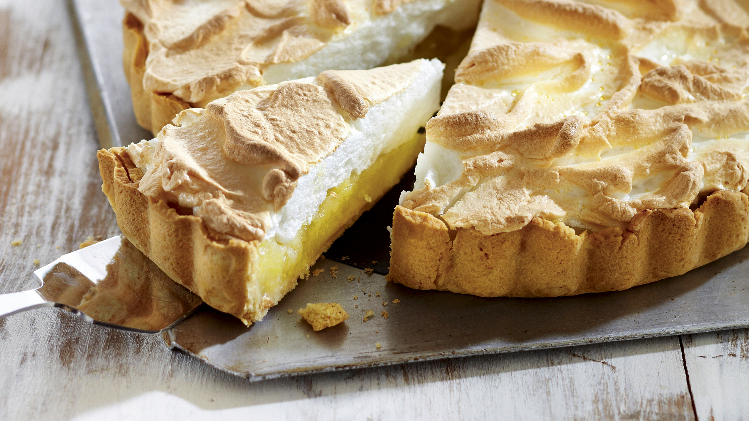 Omenahyve ja aito vaniljakastike