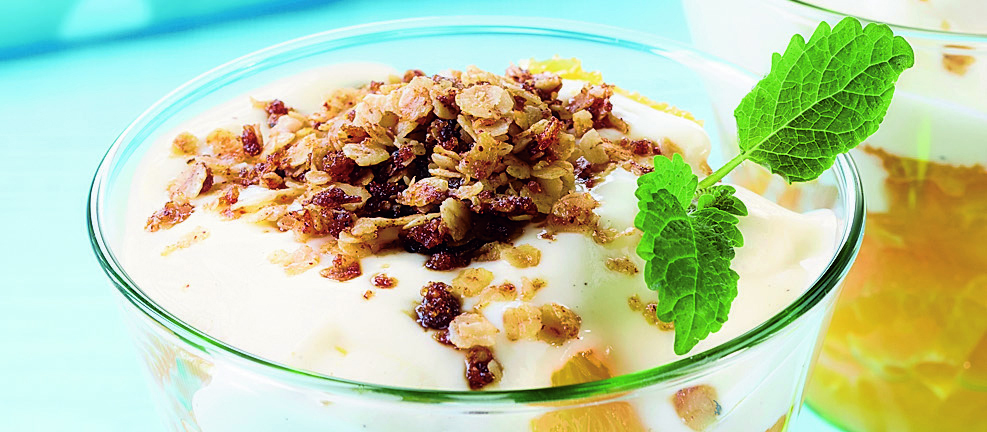 Kauratosca-appelsiinisalaatti