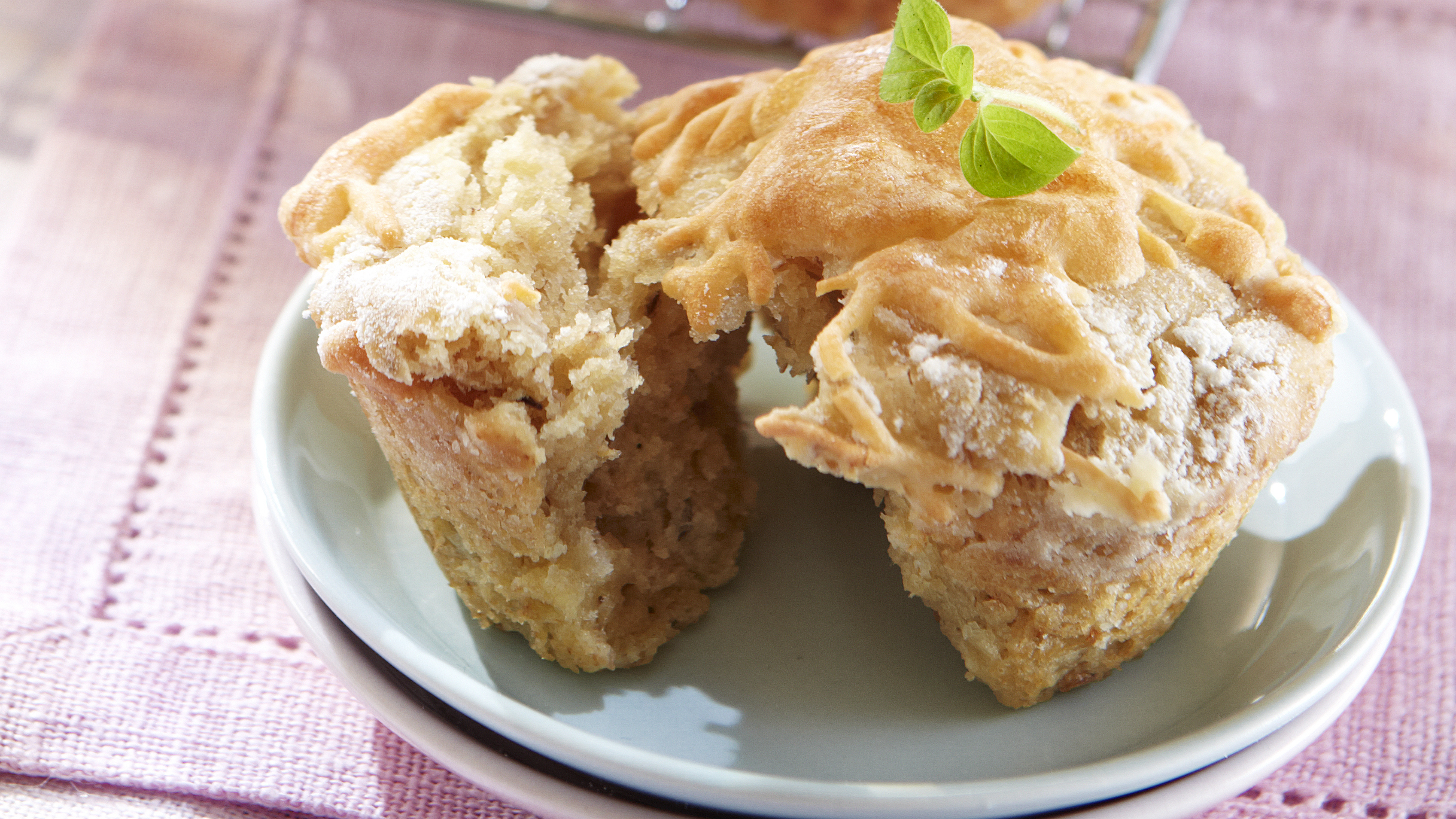 Jogurtti-kuminamuffinit