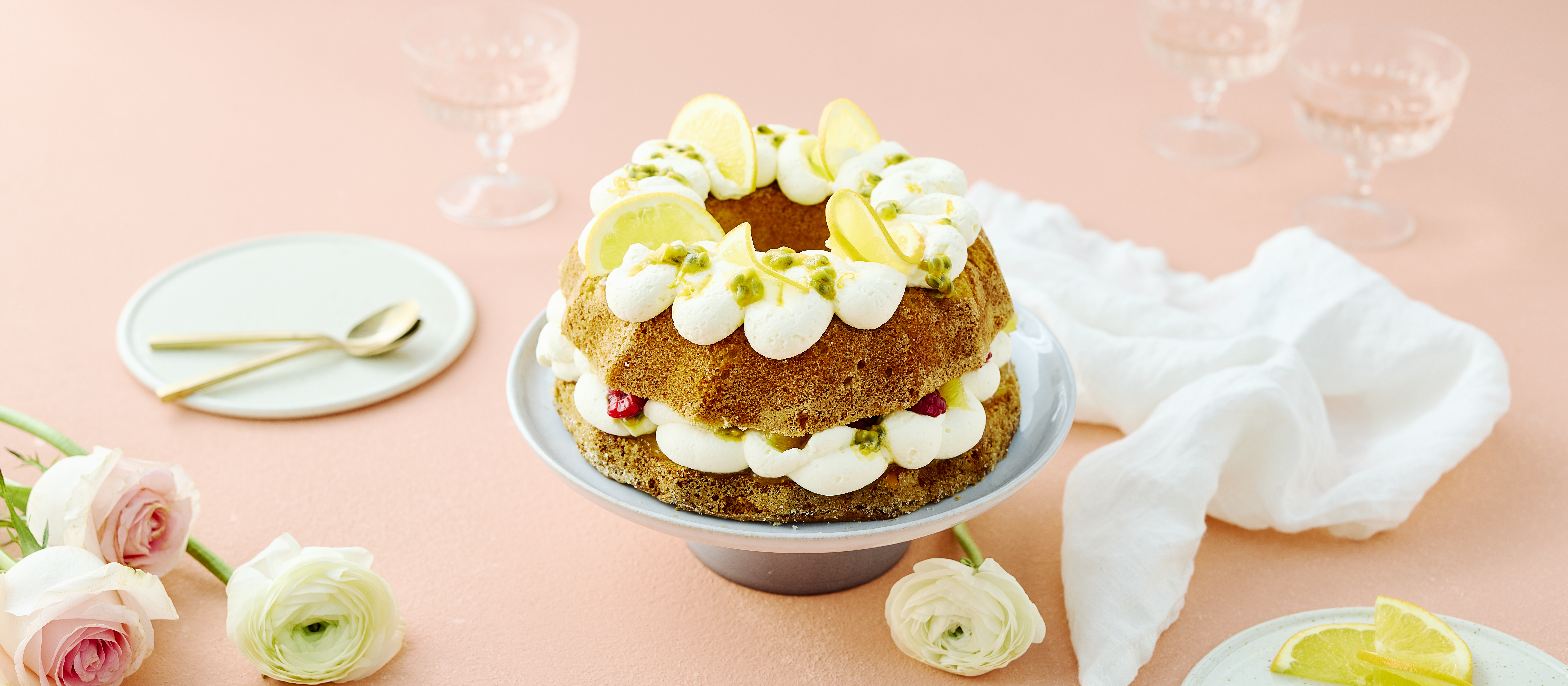 Täytetty appelsiinikakku